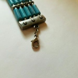 Lucky Brand Jewelry - Turquoise Blue Stone Flower Thick Bead Bracelet Lucky Brand Jewelry - Turquoise Blue Stone Flower Thick Bead Bracelet